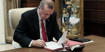 erdogan-imza-aa-2005882.jpg